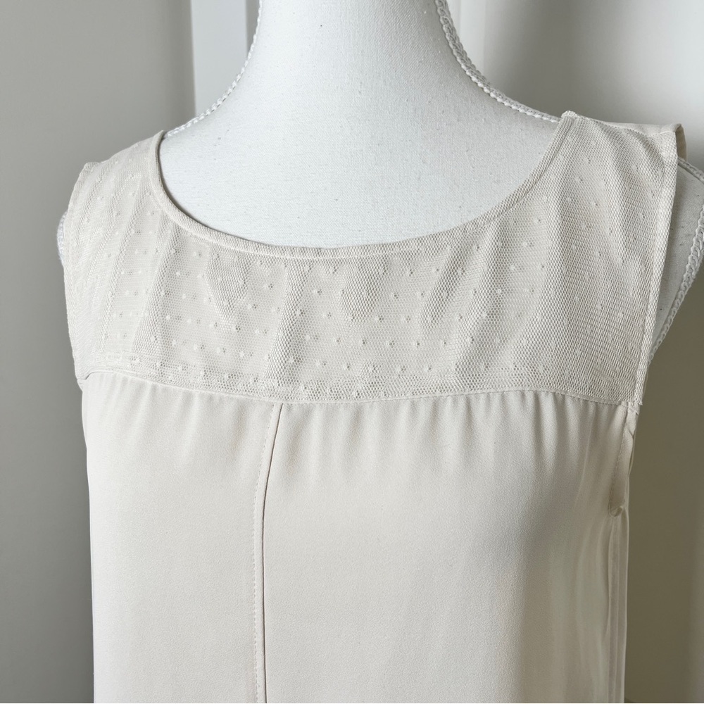 Ann Taylor Loft Cream Lace Yoke Blouse XS Sleeveless Boho Cottagecore Chic